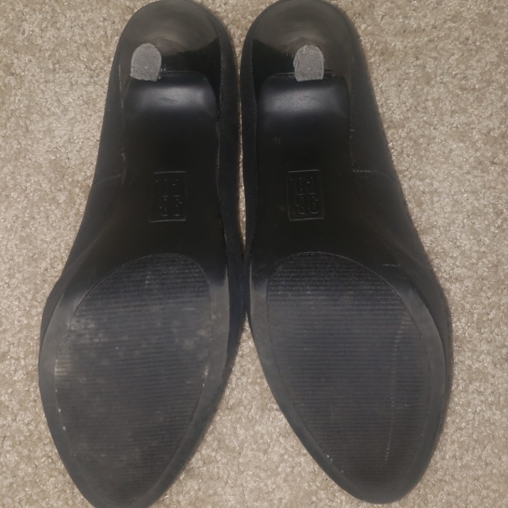 Stilletos - Picture 4 of 5